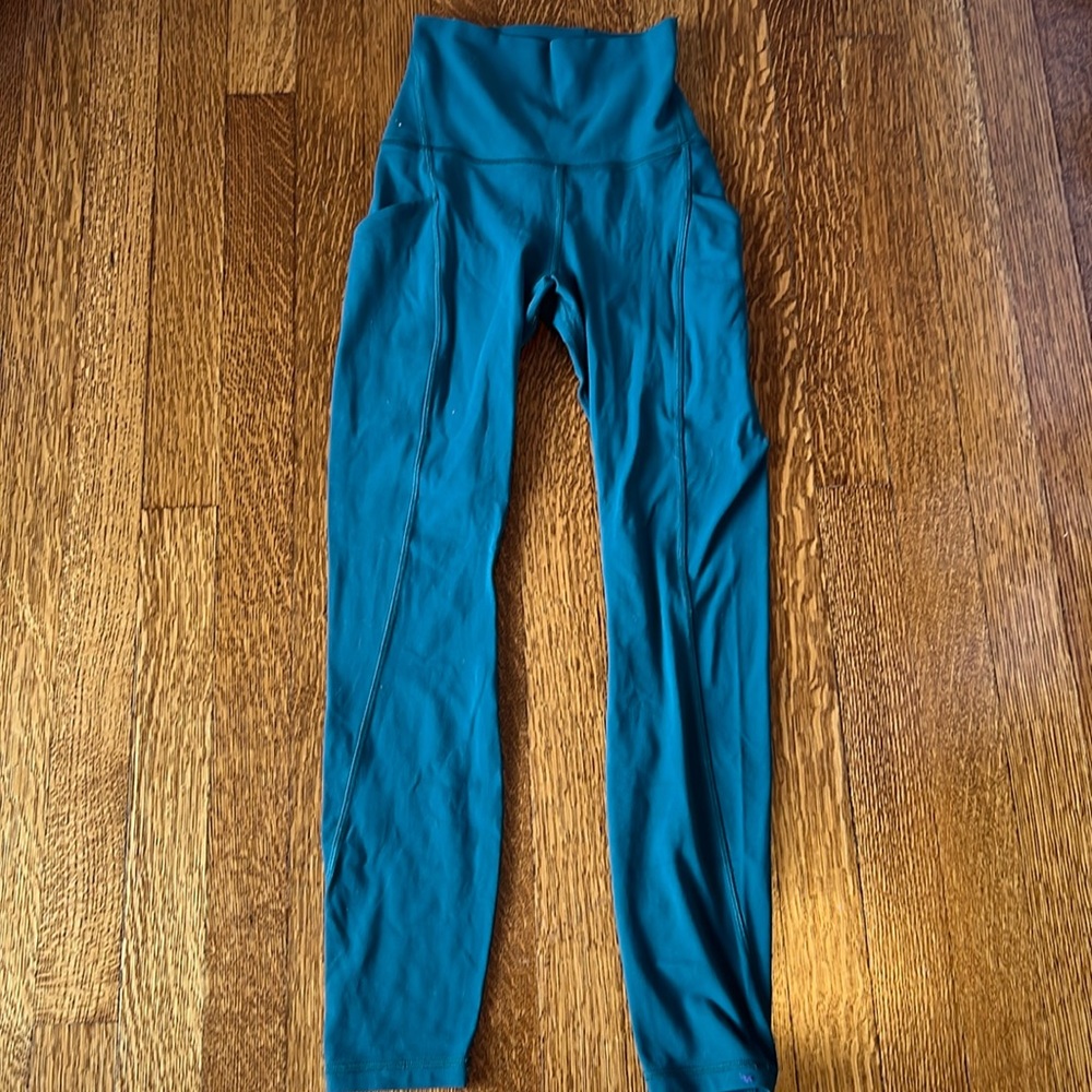 Green Lululemon align leggings with pockets